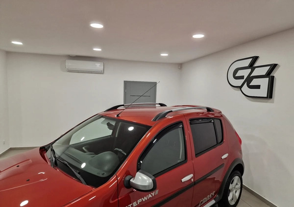 Dacia Sandero Stepway cena 24900 przebieg: 126000, rok produkcji 2010 z Lubniewice małe 211